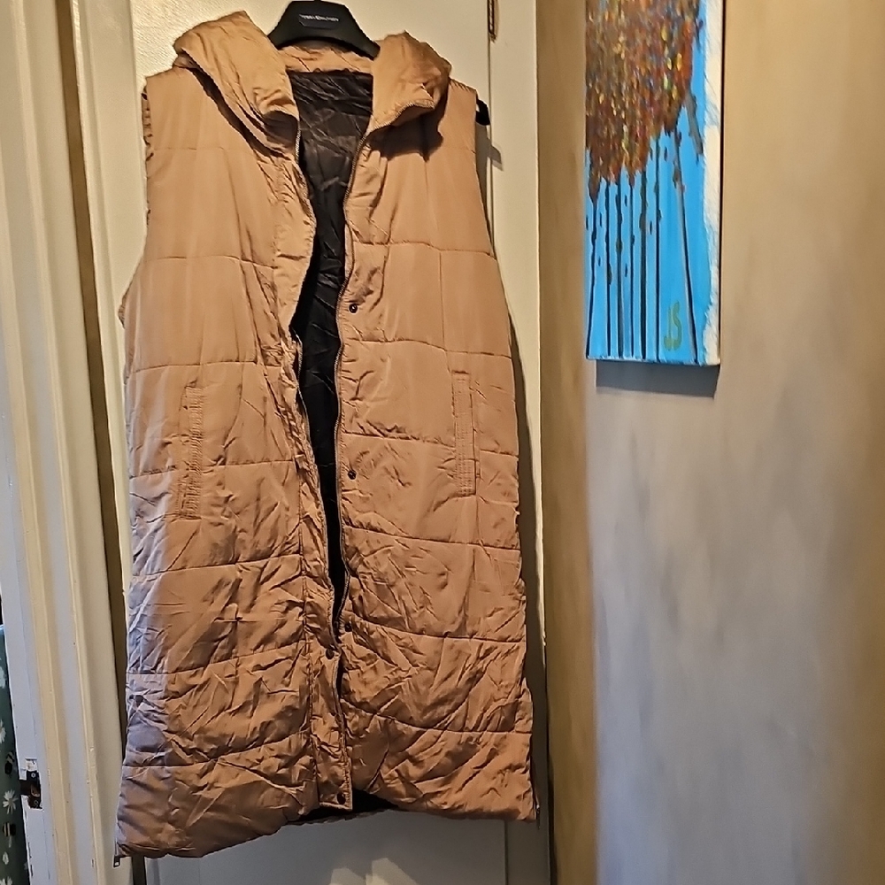 Tan Hooded Puffer Vest
